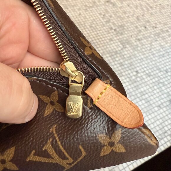Louis Vuitton Etui Voyage Brown Monogram GM Pouch - Picture 9 of 16